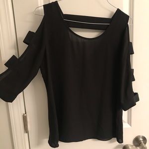 Black 3/4 Sleeve w/ Cutouts